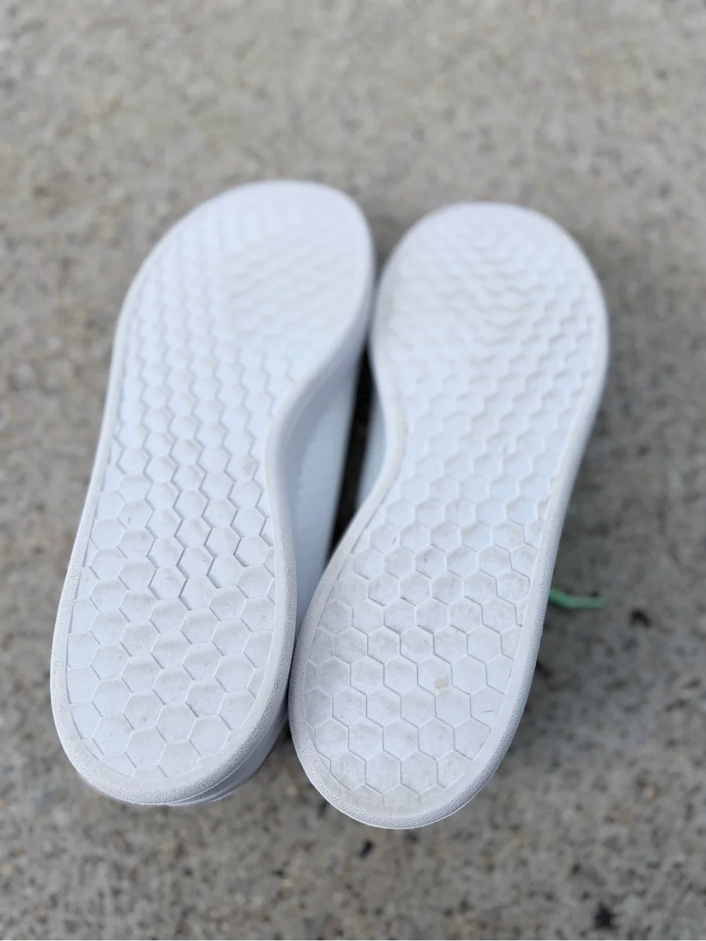 Adidas Advantage Cloudfoam Sneakers Men 11.5 Women 12.5 White Green GW5300
